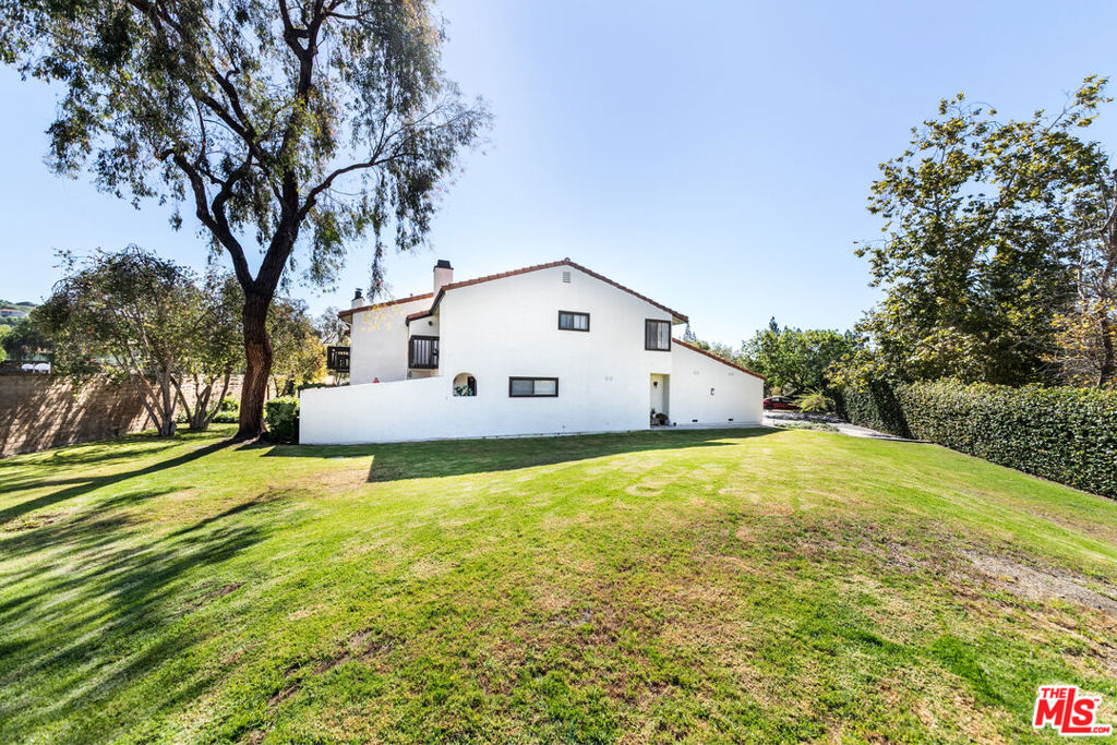 91 Helecho Court