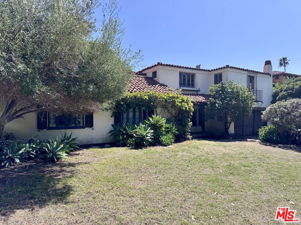 624 Alta Avenue