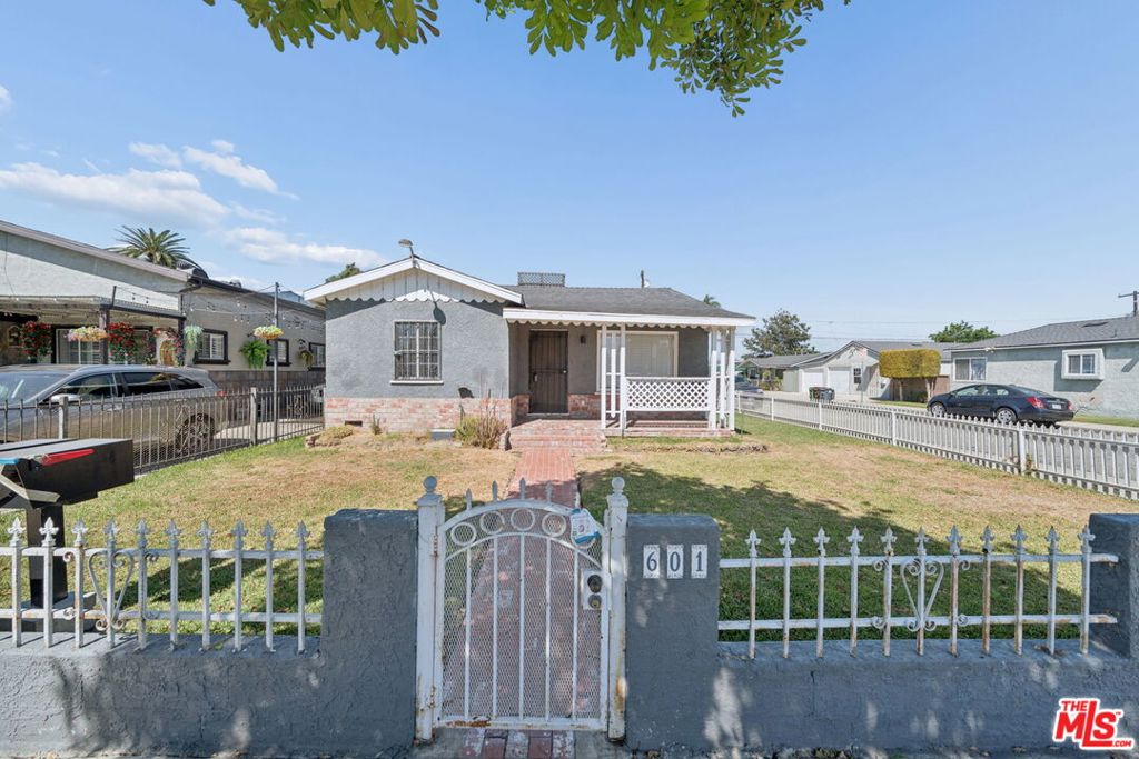 601 W Arbutus Street