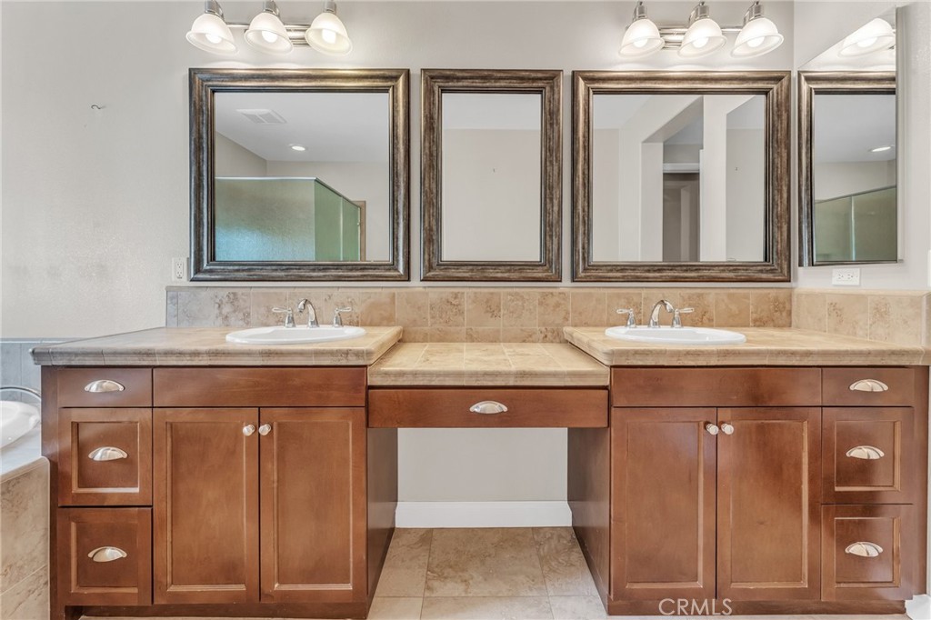 44529 Howell Mountain Street