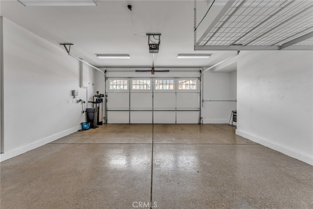 44529 Howell Mountain Street