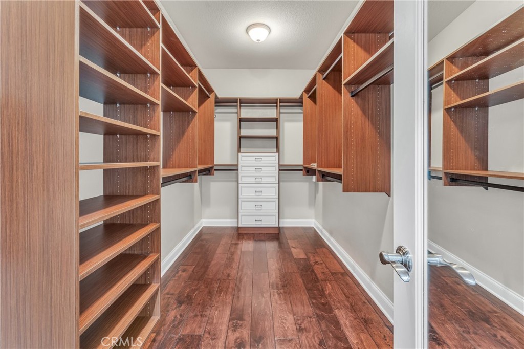 44529 Howell Mountain Street