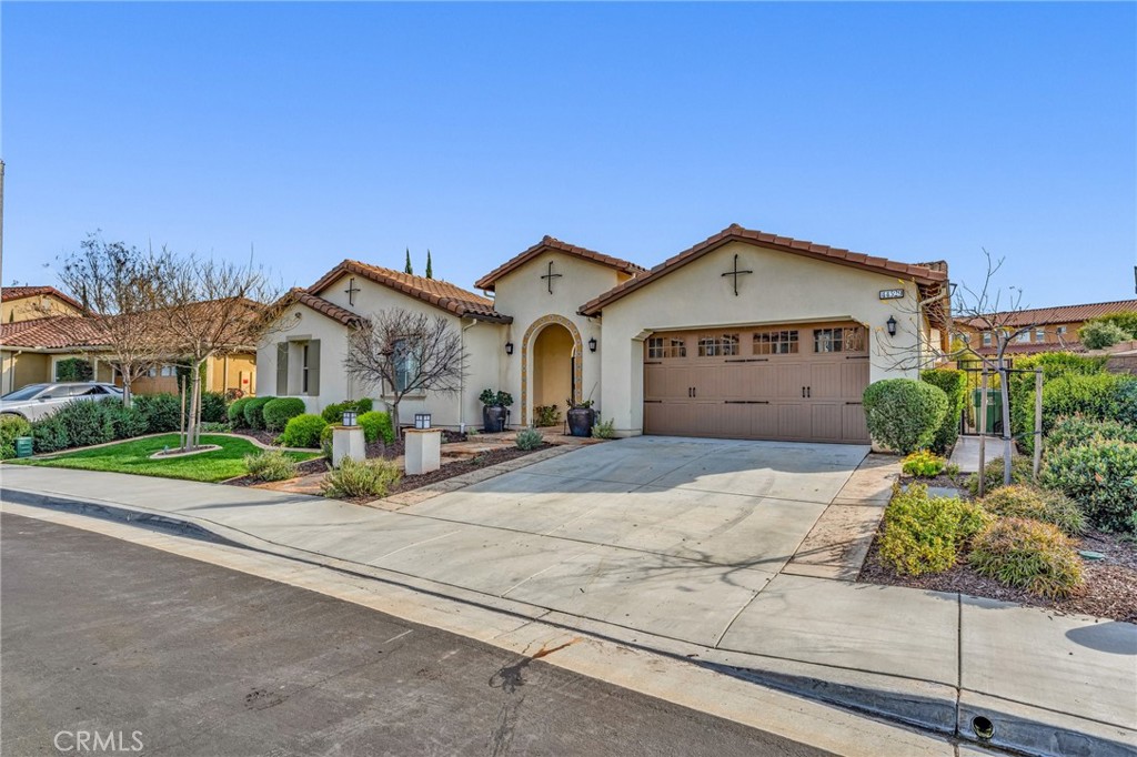 44529 Howell Mountain Street