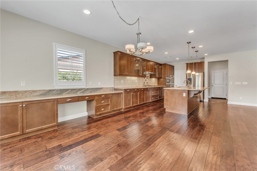 44529 Howell Mountain Street