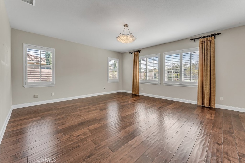 44529 Howell Mountain Street