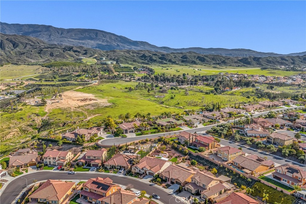 44529 Howell Mountain Street