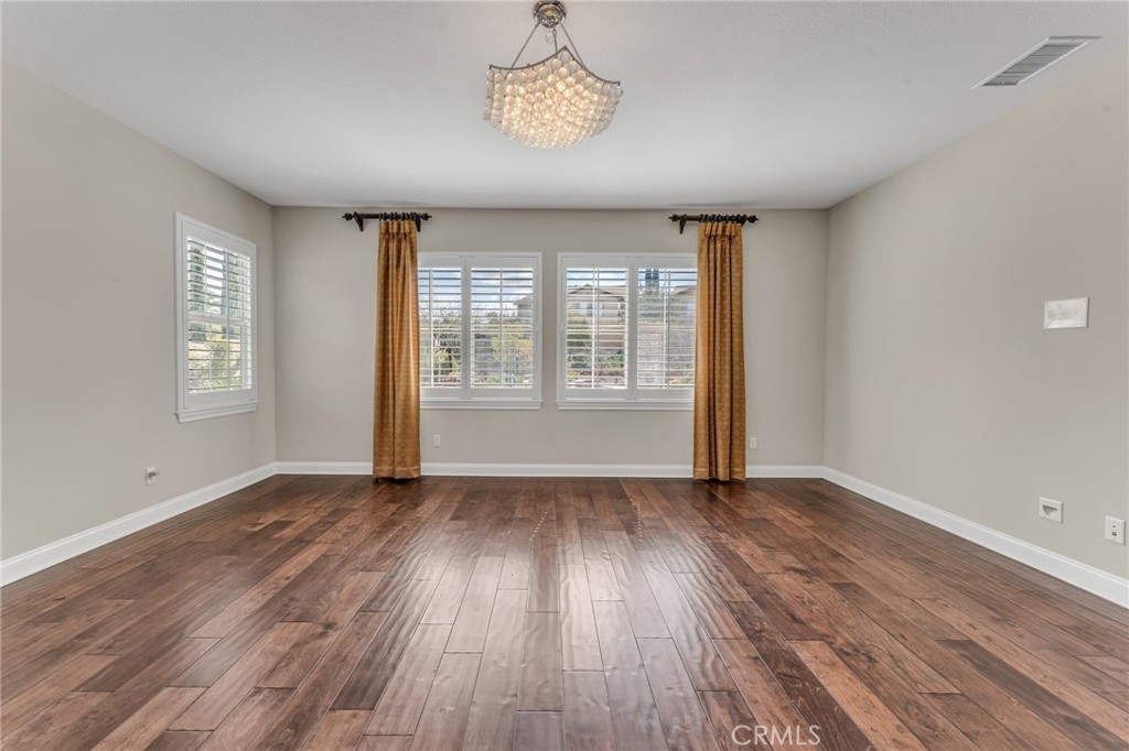 44529 Howell Mountain Street