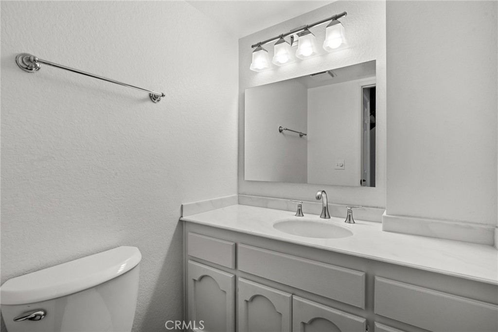 34101 Via California 6