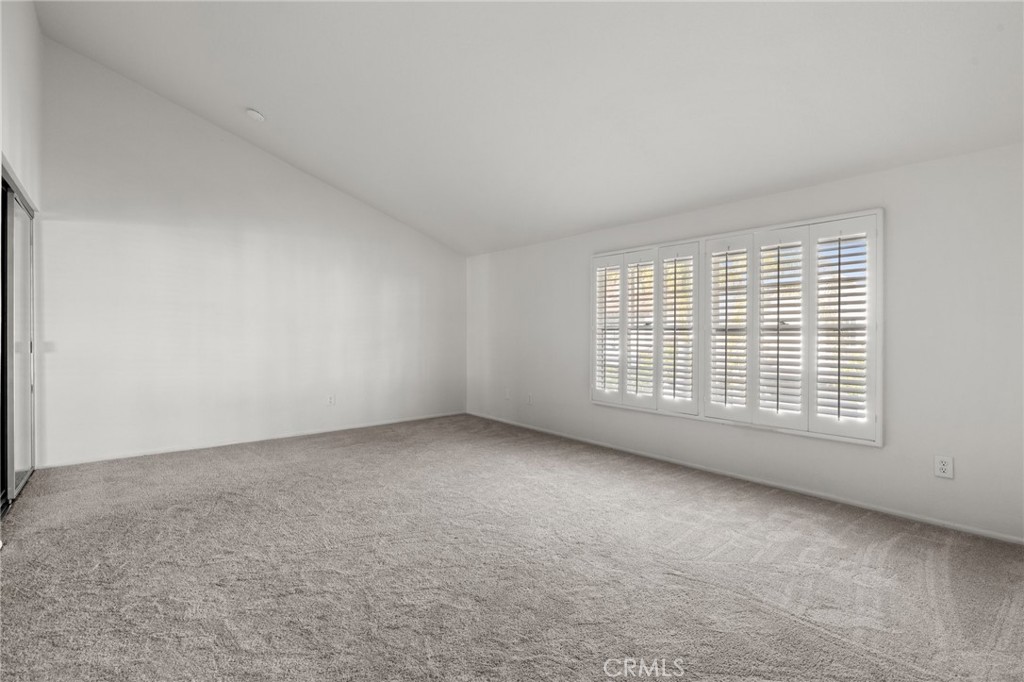 34101 Via California 6