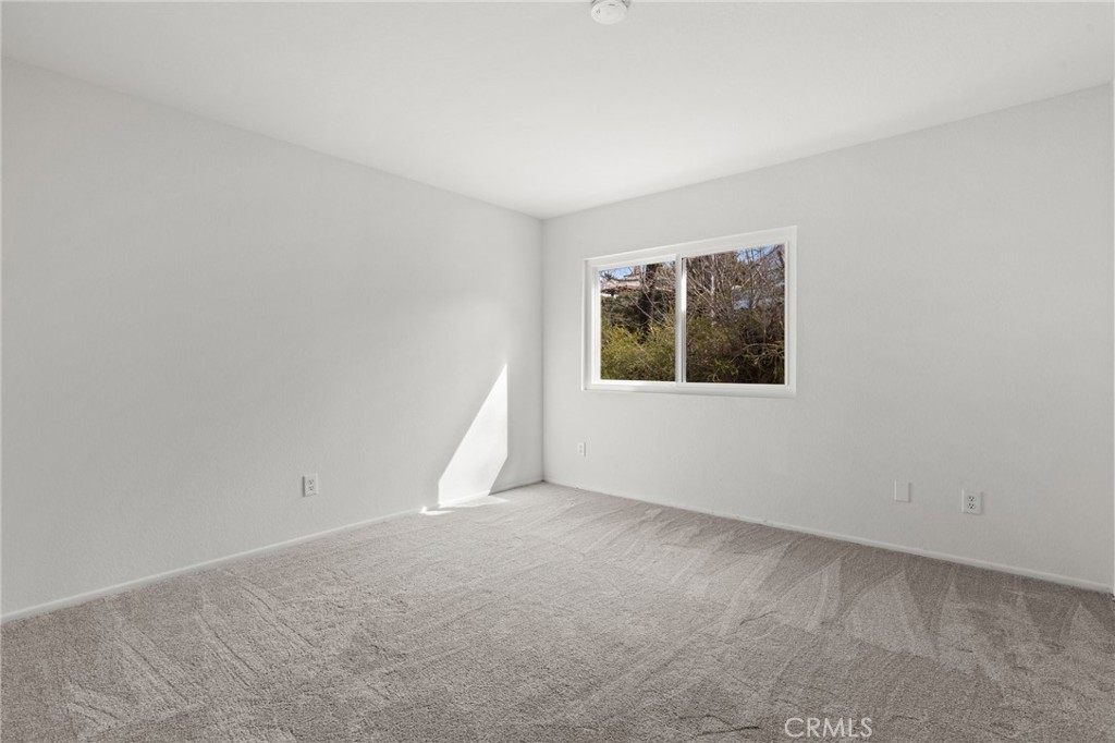 34101 Via California 6