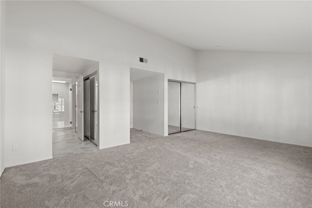 34101 Via California 6