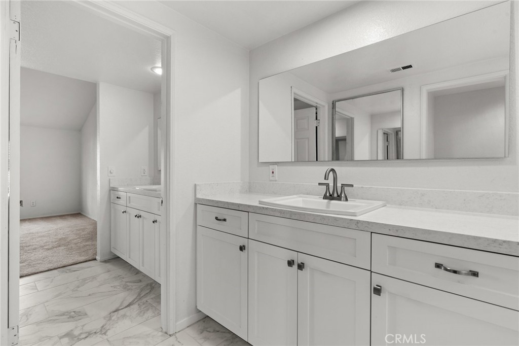 34101 Via California 6