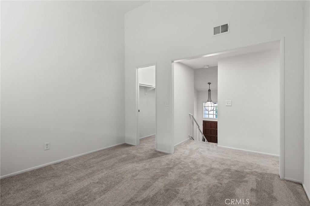 34101 Via California 6