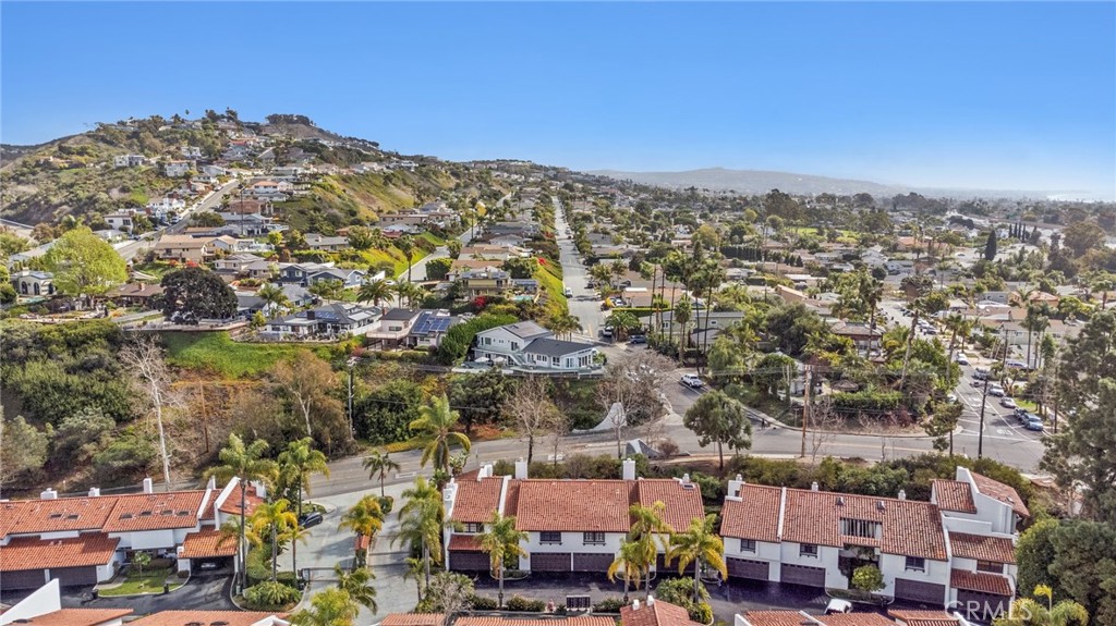 34101 Via California 6