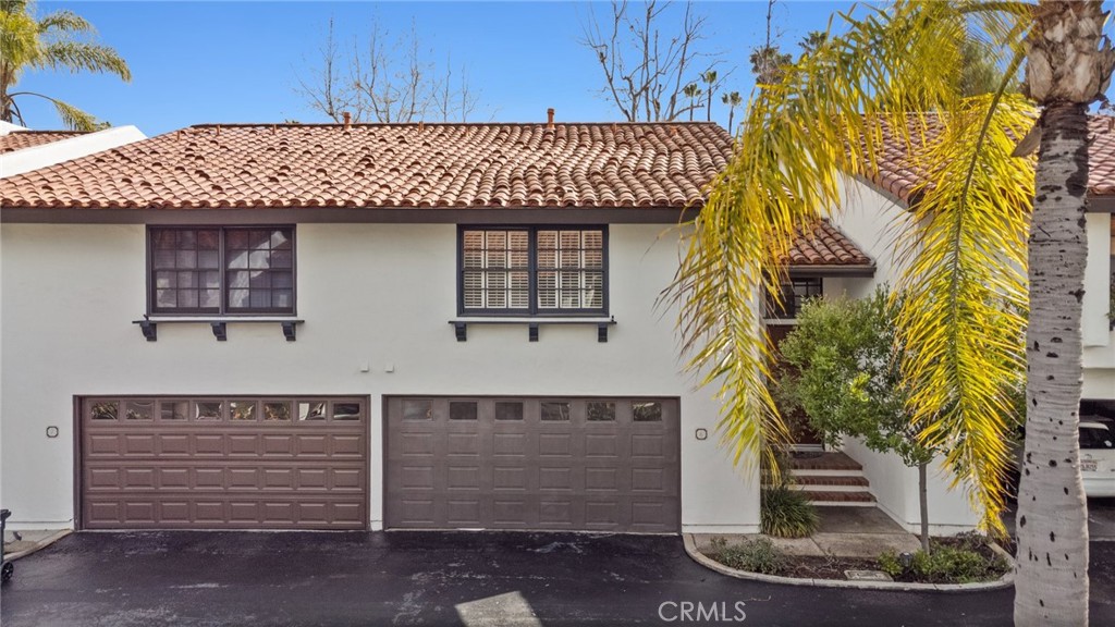 34101 Via California 6