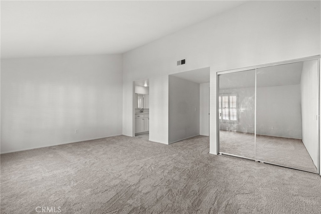 34101 Via California 6