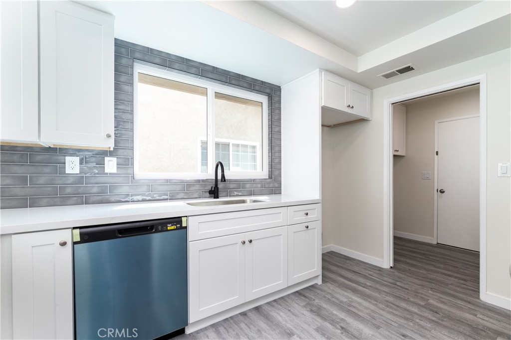 15192 Vermont Street