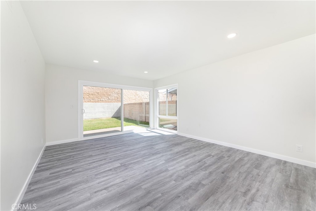 15192 Vermont Street