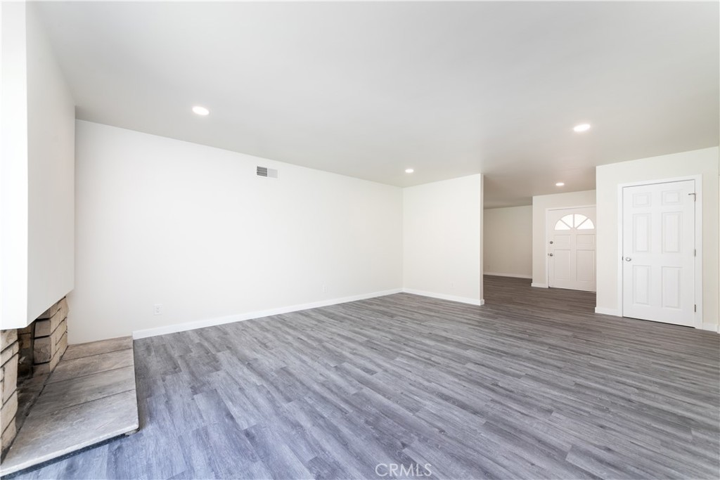 15192 Vermont Street