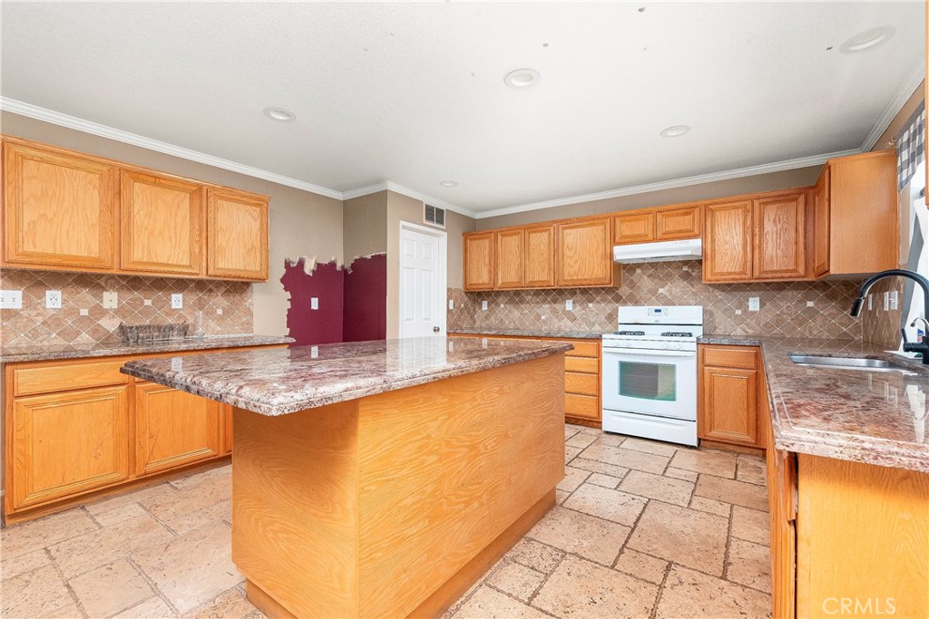 37666 Topaz Court