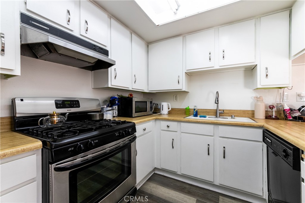 15214 S Raymond Avenue 111