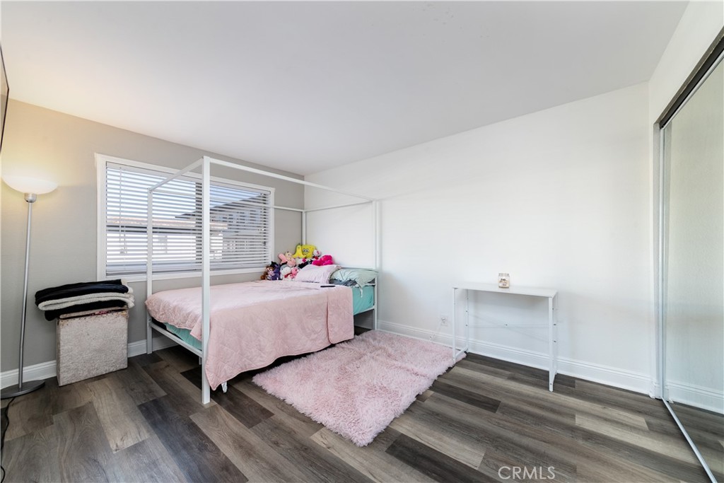 15214 S Raymond Avenue 111