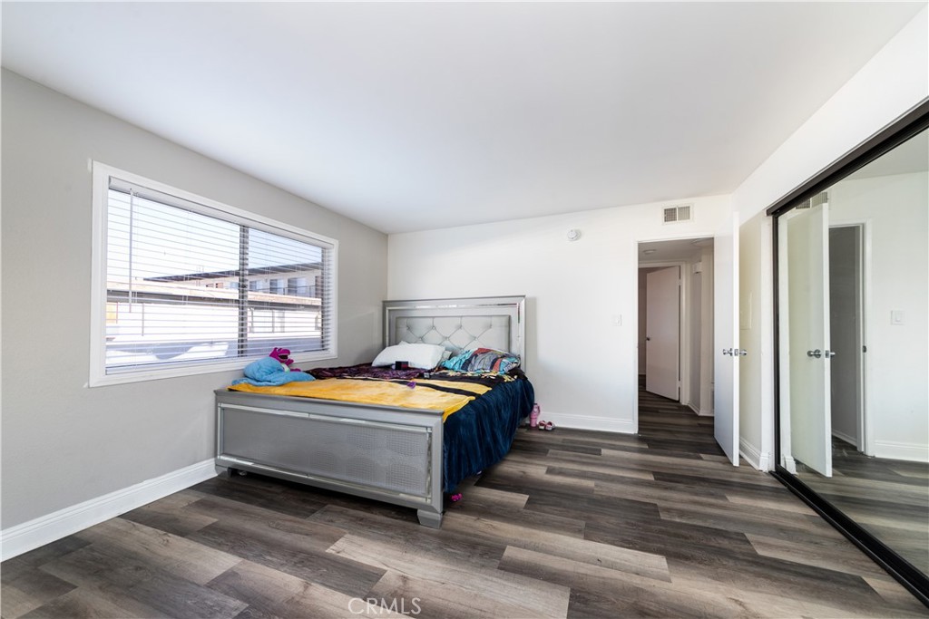 15214 S Raymond Avenue 111