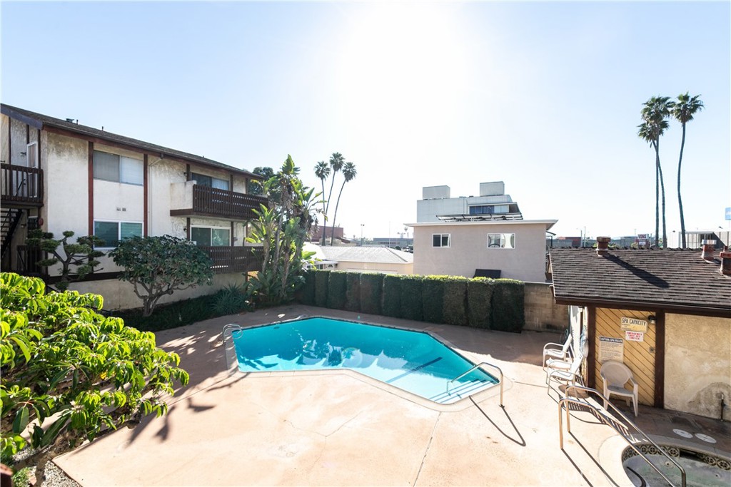 15214 S Raymond Avenue 111