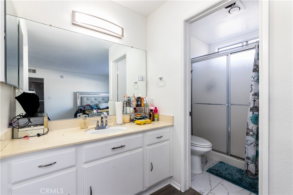 15214 S Raymond Avenue 111