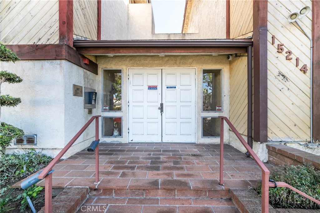 15214 S Raymond Avenue 111