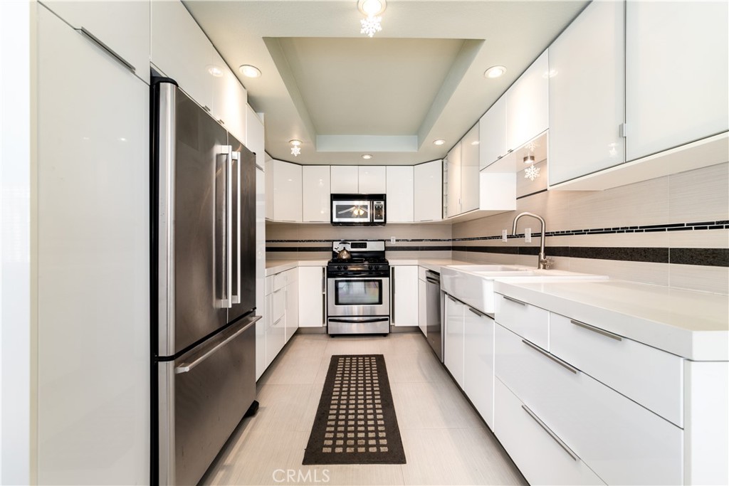 15214 S S Raymond Ave 118