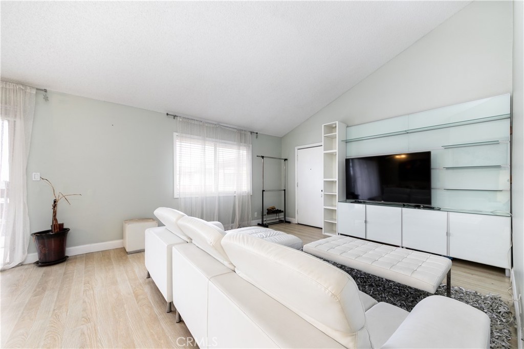 15214 S S Raymond Ave 118