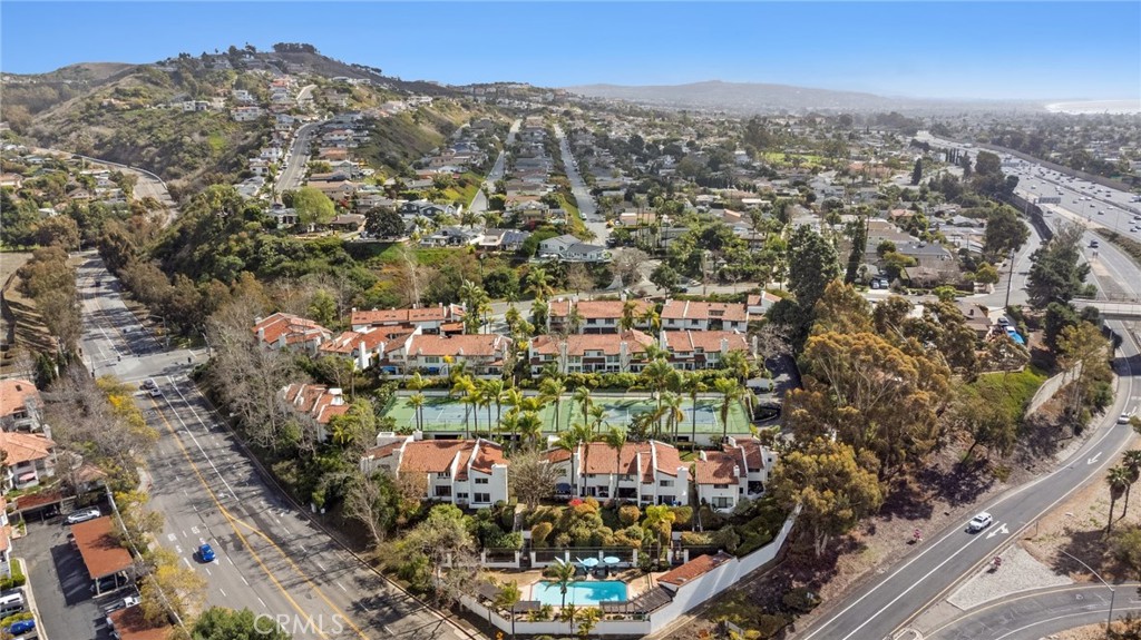 34101 Via California 6