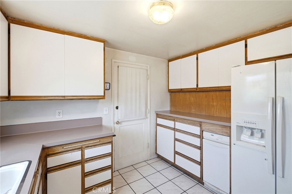 5941 Price Drive