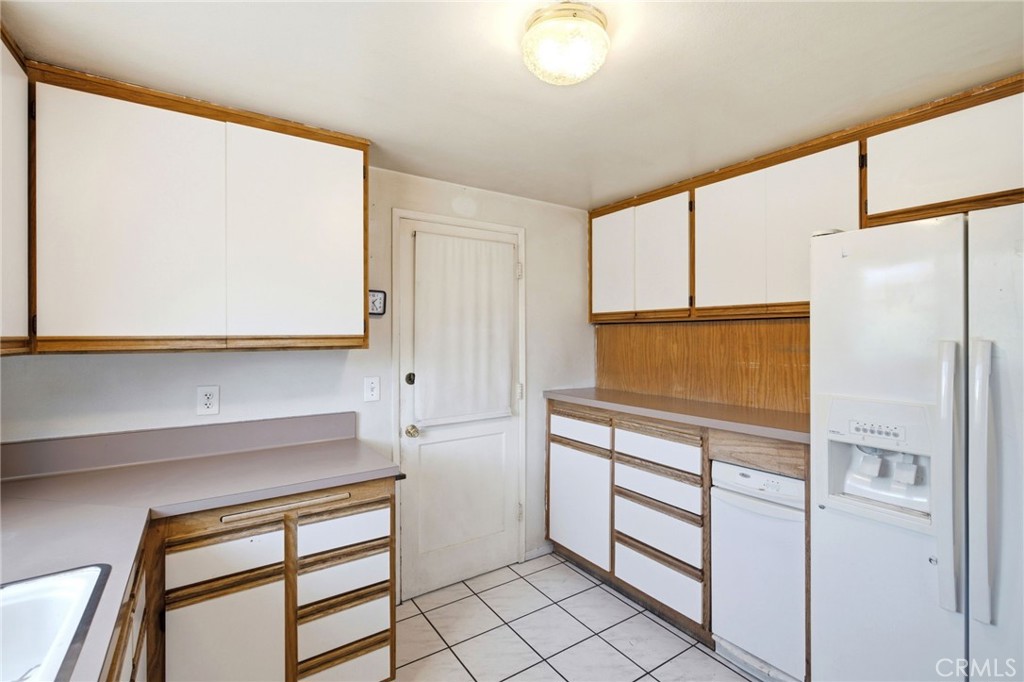 5941 Price Drive