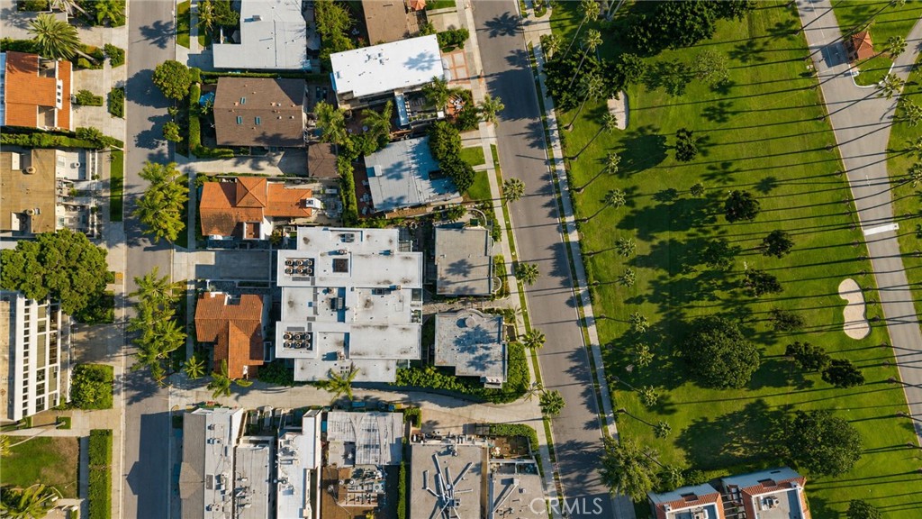 8031 Calle De La Plata