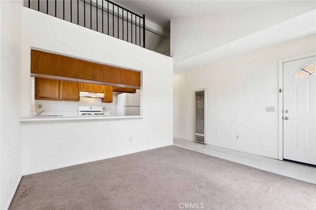 1144 S Nevada