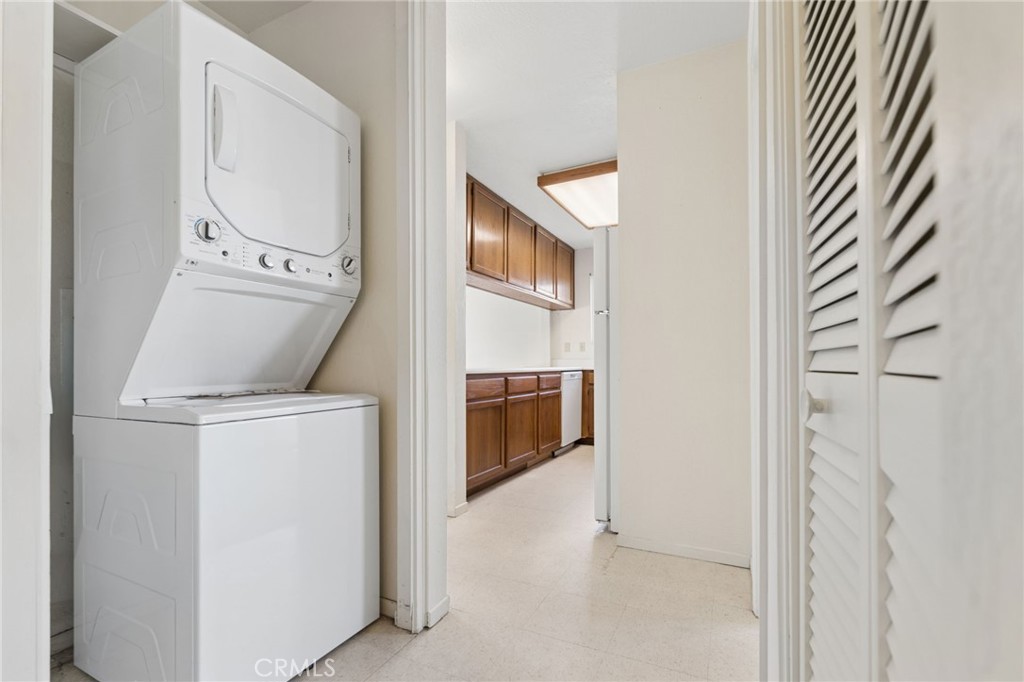 1144 S Nevada