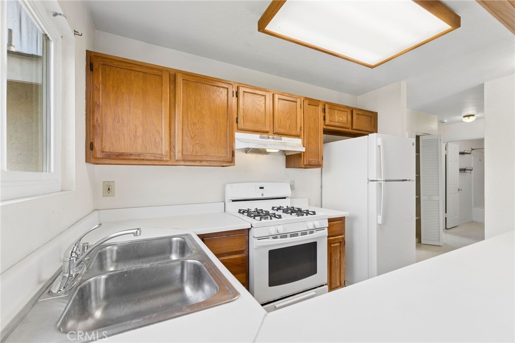 1144 S Nevada