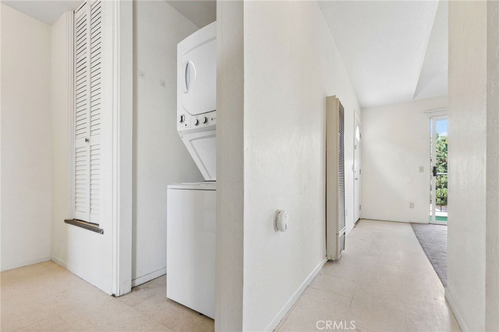1144 S Nevada
