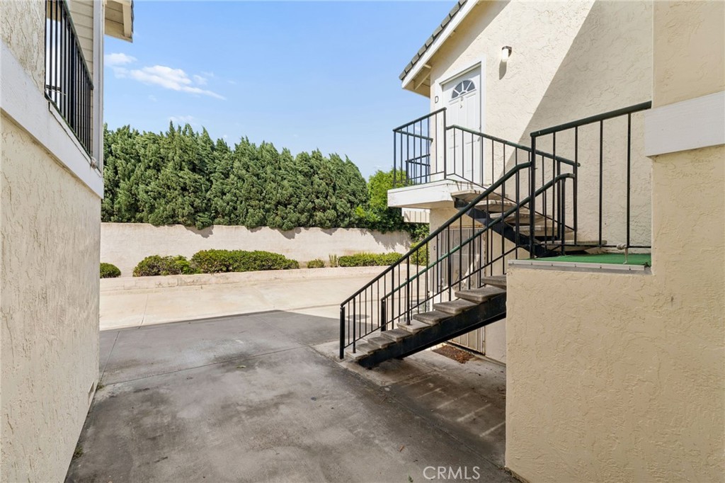 1144 S Nevada