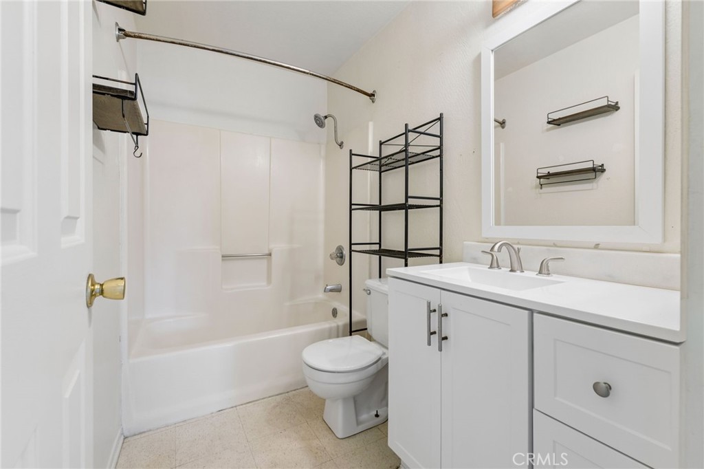 1144 S Nevada