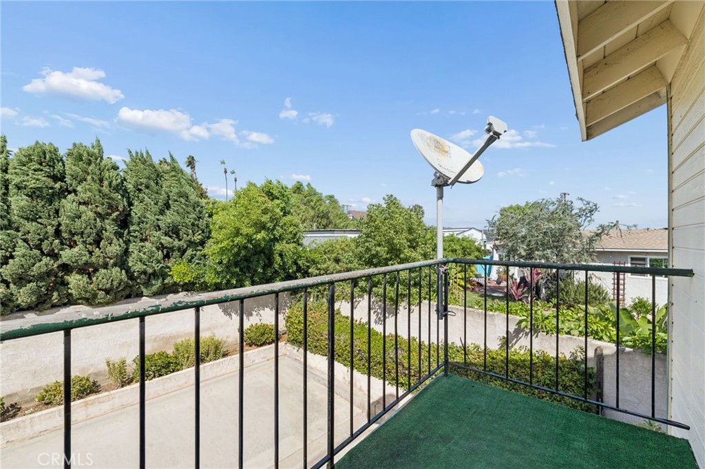 1144 S Nevada