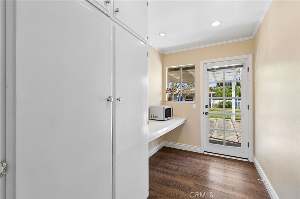 4792 Collins Lane