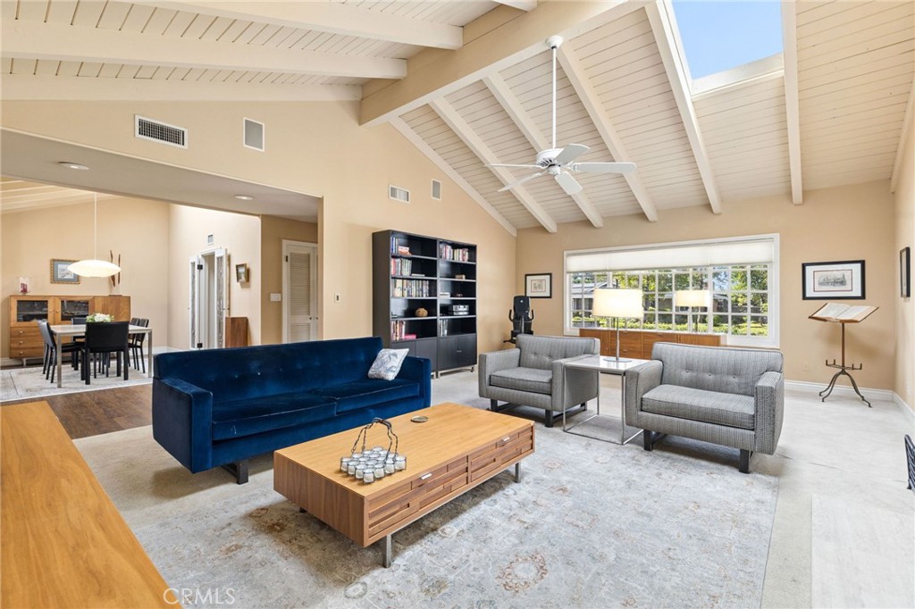 4792 Collins Lane