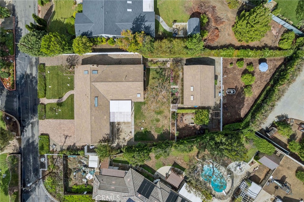4792 Collins Lane