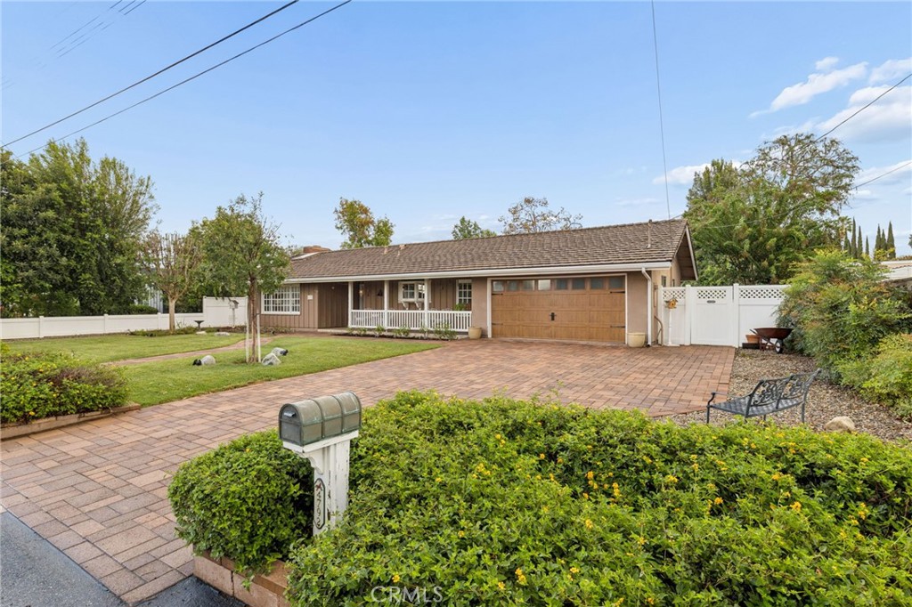 4792 Collins Lane