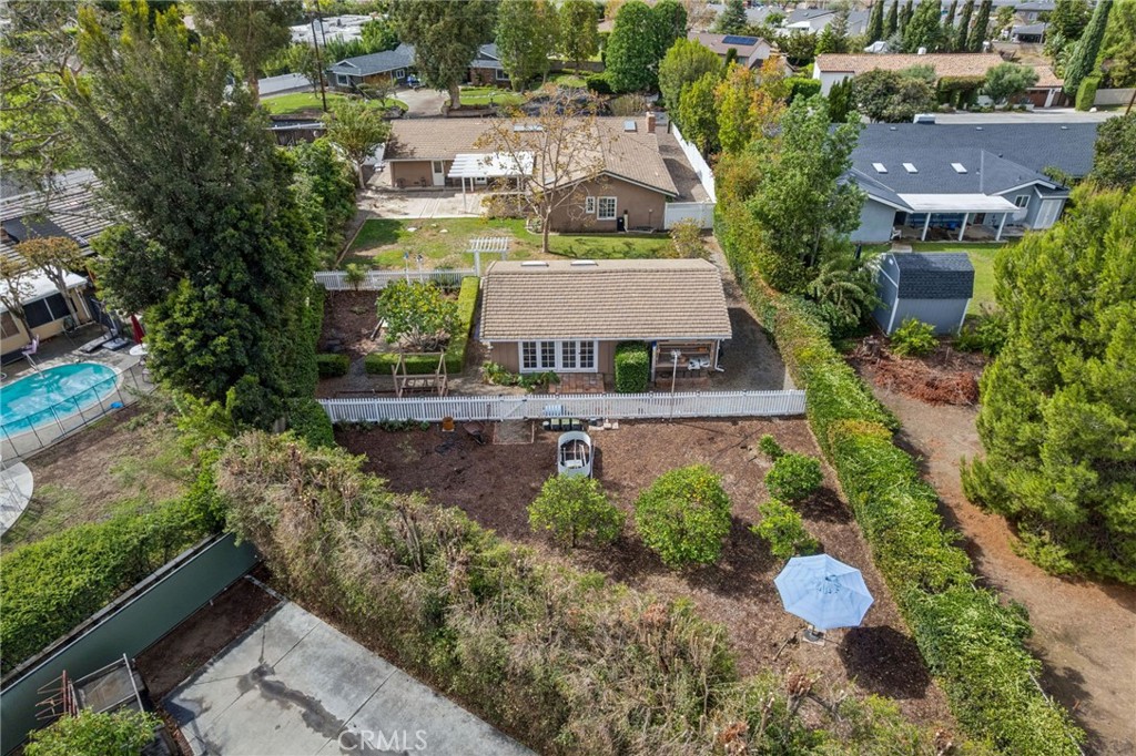 4792 Collins Lane