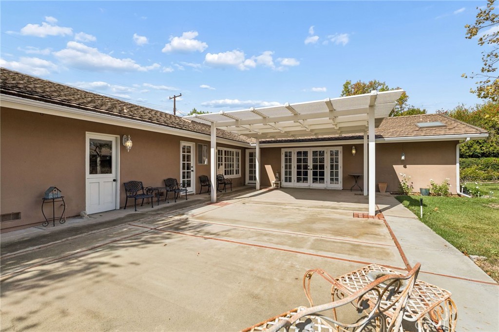 4792 Collins Lane