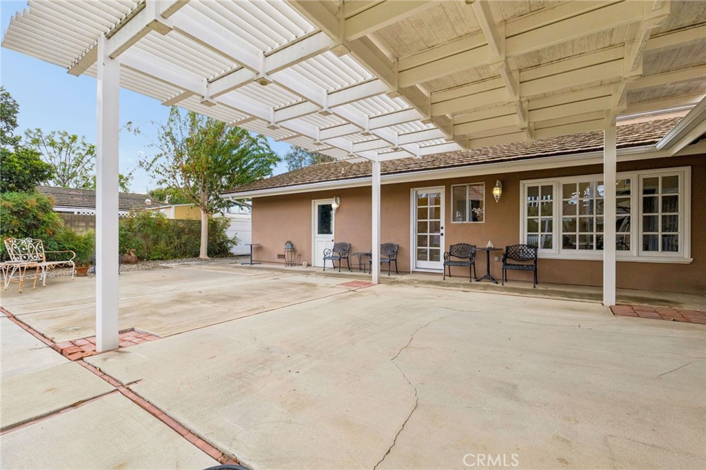 4792 Collins Lane